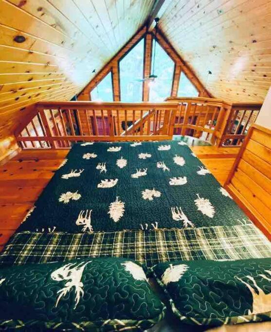 The Loft At Bear Mountain Log Cabins Юрика Спрингс Экстерьер фото