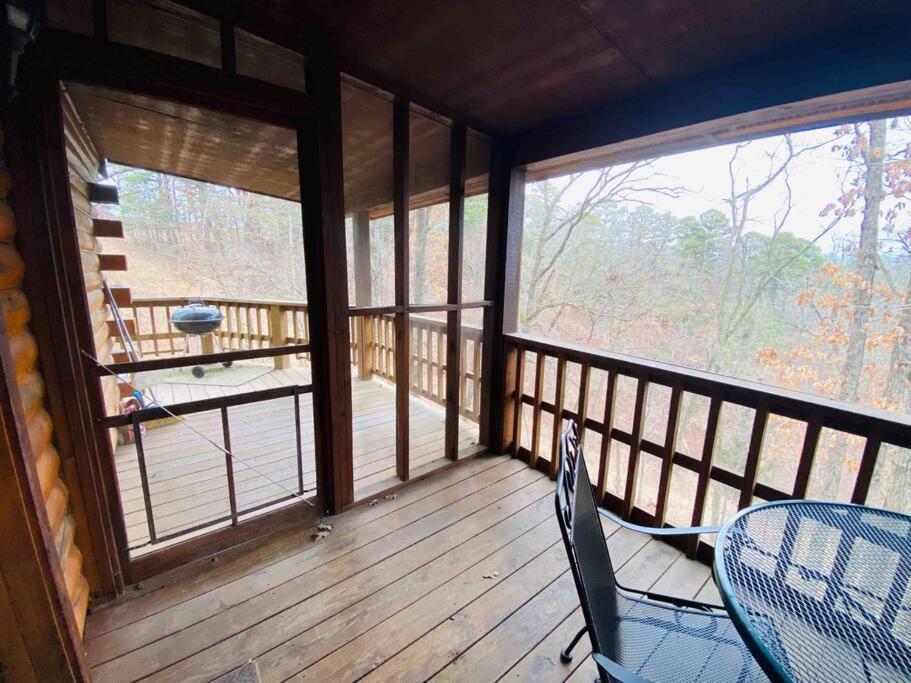 The Loft At Bear Mountain Log Cabins Юрика Спрингс Экстерьер фото