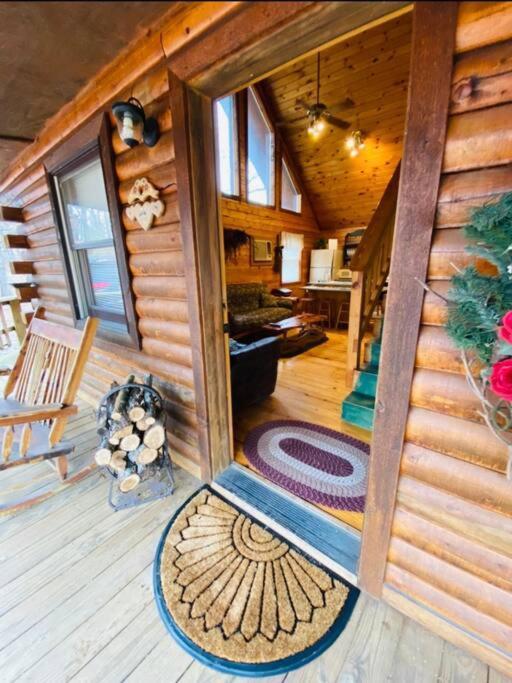 The Loft At Bear Mountain Log Cabins Юрика Спрингс Экстерьер фото