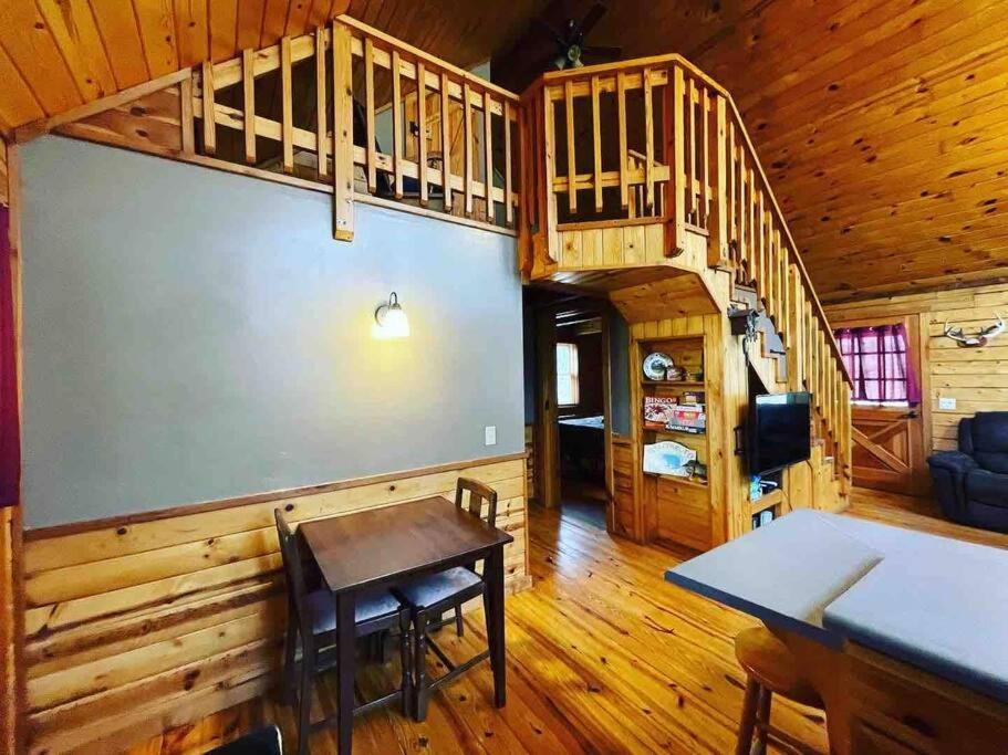 The Loft At Bear Mountain Log Cabins Юрика Спрингс Экстерьер фото